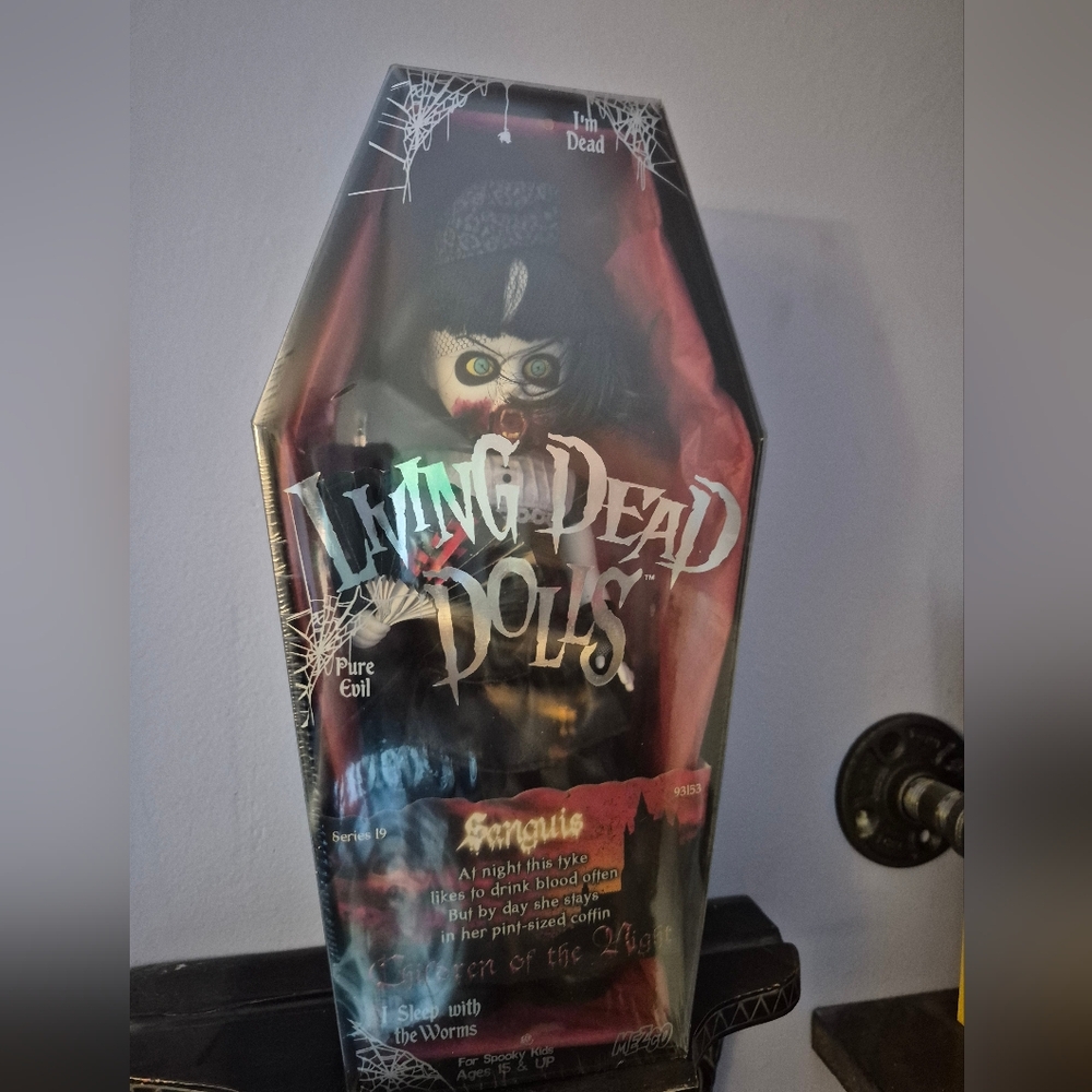 Living DEAD Doll Sanguis